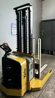 Pallet Stackers 2018  Yale MSW040SFN24TV087 (11)