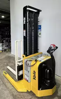 Pallet Stackers 2018  Yale MSW040SFN24TV087 (4)