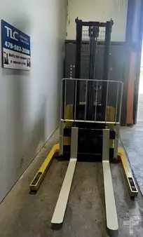 Pallet Stackers 2024  Yale MSW040SFN24TV087 (13)