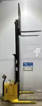 Pallet Stackers 2011  Yale MSW040SFN24TV087 (2)