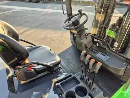 Eléctrica de 4 ruedas 2026  Lonking CPD35-X (6)