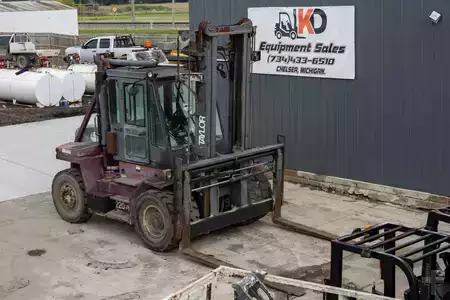 Diesel Forklifts - Taylor TX220S (5)