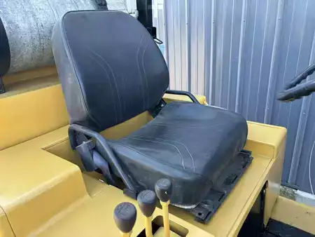 Propane Forklifts - CAT Lift Trucks T80D (6)