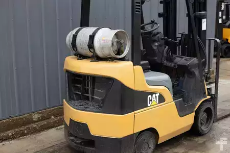 Propane Forklifts - CAT Lift Trucks CC4000 (4)