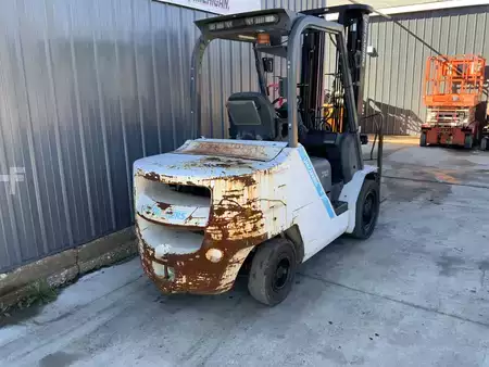 Diesel Forklifts 2017  Nissan FHD35T5SV (4)