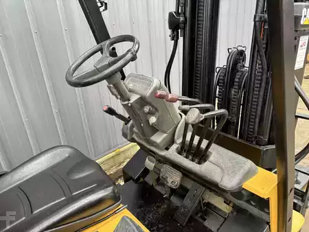 Propane Forklifts - CAT Lift Trucks GC25K (6)