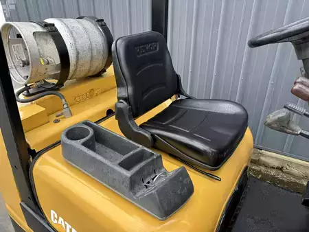 Propane Forklifts - CAT Lift Trucks GC25K (7)