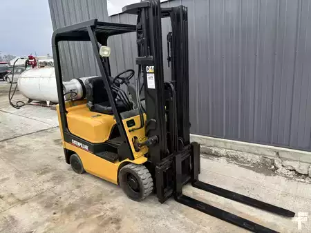 Montacargas GLP - CAT Lift Trucks GC15K (3)