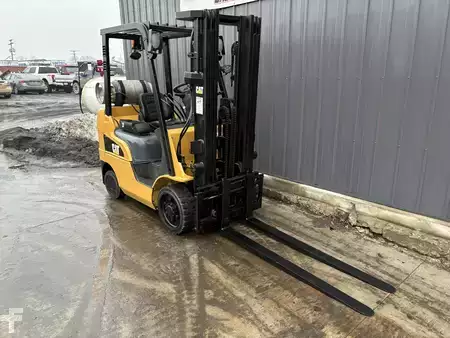Montacargas GLP 2015  CAT Lift Trucks 2C5000 (3)