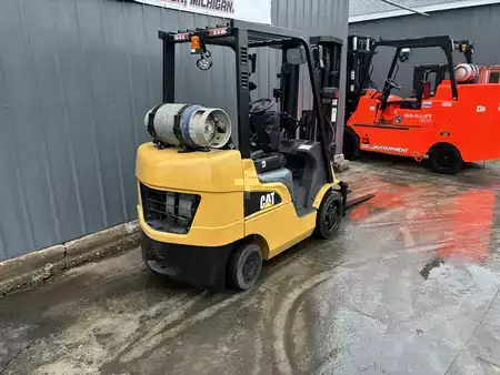 Montacargas GLP 2015  CAT Lift Trucks 2C5000 (4)