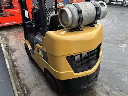 Montacargas GLP 2015  CAT Lift Trucks 2C5000 (6)