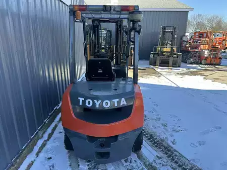 Diesel Forklifts - Toyota 8FDU25 (6)