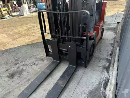 Propane Forklifts - Toyota 52-6FGCU35 (2)