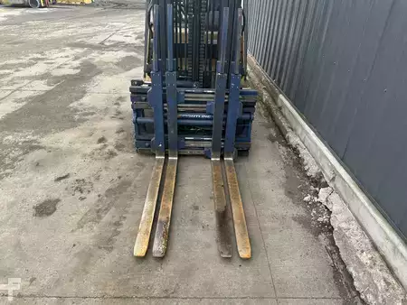 Propane Forklifts - CAT Lift Trucks 2C6500 (3)