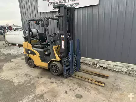 Propane Forklifts - CAT Lift Trucks 2C6500 (4)