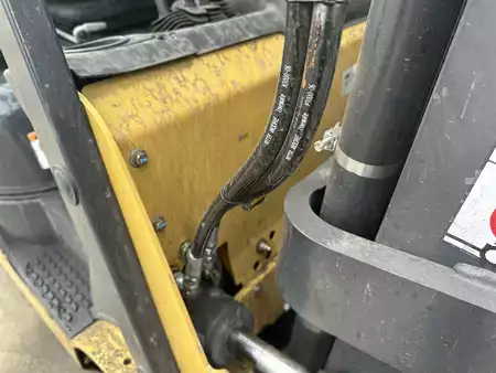 Propane Forklifts - CAT Lift Trucks 2C6500 (6)