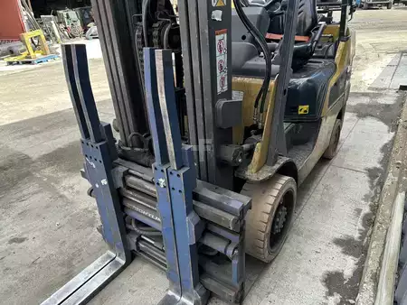 Propane Forklifts - CAT Lift Trucks 2C6500 (2)