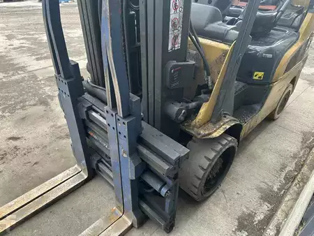Propane Forklifts - CAT Lift Trucks 2C6500 (2)