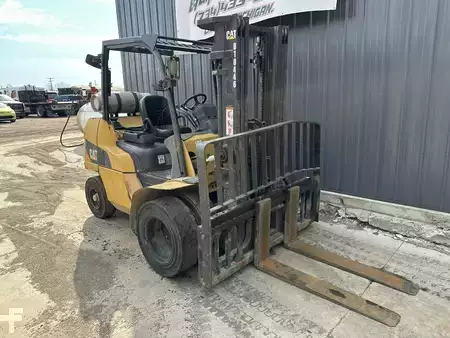 Montacargas GLP 2015  CAT Lift Trucks GP40N (4)