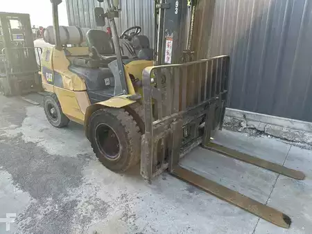 Montacargas GLP 2016  CAT Lift Trucks GP40N (4)