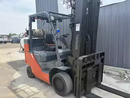 Propane Forklifts 2016  Toyota 8FGC35U (5)