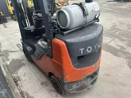 Propane Forklifts - Toyota 8FGCU25 (5)