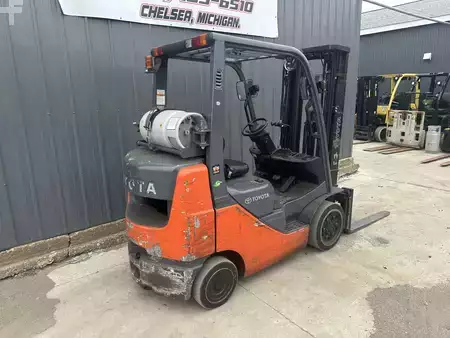 Propane Forklifts - Toyota 8FGCU25 (6)