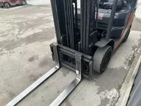 Propane Forklifts - Toyota 8FGCU25 (2)