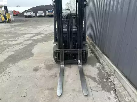 Propane Forklifts - Toyota 8FGCU25 (3)