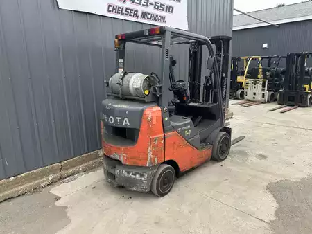 Propane Forklifts - Toyota 8FGCU25 (5)