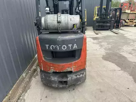 Propane Forklifts - Toyota 8FGCU25 (6)