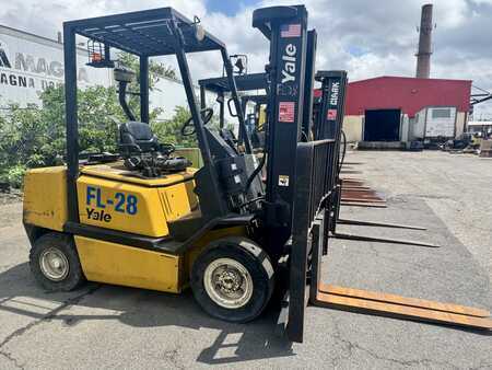 4 Wheels 2007  Yale GLP060Z (1)