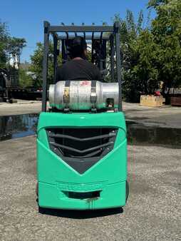 Carretilla elevadora GLP 2012  Mitsubishi FGC15N (3)