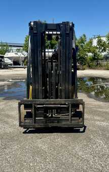 Carretilla elevadora GLP 2013  Yale GLC080VXNGAE085 (4)