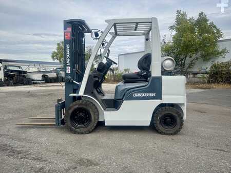 Propane Forklifts 2006  Unicarriers MP1F2A25LV (1)