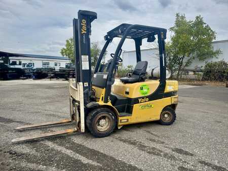 Carretilla elevadora GLP 2012  Yale GLP050 (1)