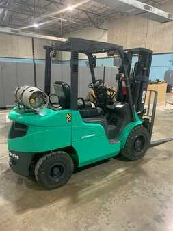 Propane Forklifts 2019  Mitsubishi FG30N5 (4)