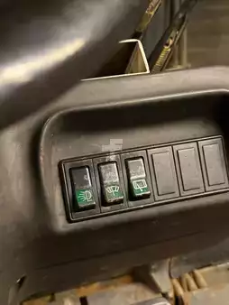 Dieselstapler 2000  Linde H16D Seitenschieber (16)