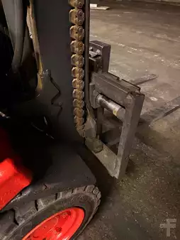 Dieselstapler 2000  Linde H16D Seitenschieber (18)