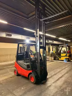 Dieselstapler 2000  Linde H16D Seitenschieber (2)