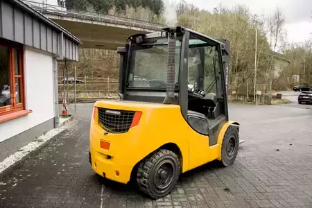 Wózki widłowe diesel 2015  Jungheinrich DFG 445 4,5T neuwertige Bereifung (4)