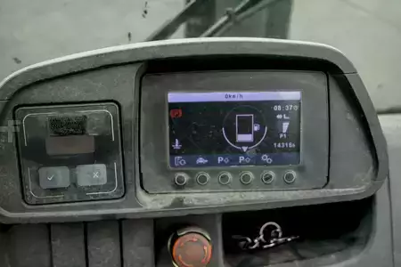 Wózki widłowe diesel 2015  Jungheinrich DFG 445 4,5T neuwertige Bereifung (8)