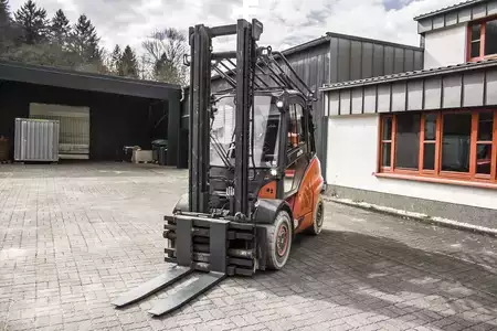 Treibgasstapler 2019  Linde H50 EVO Seitenschieber AC (2)