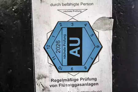 Gázüzemű targoncák 2020  Yale GLP45 2020 Drehgerät Freihub (19)