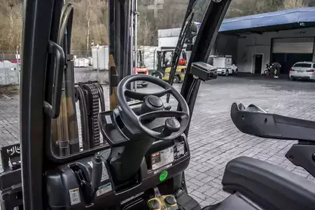Carretilla elevadora GLP 2020  Yale GLP18 Zinkenverstellgerät 2020 (15)