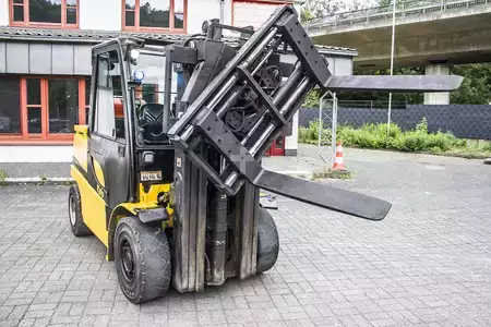 LPG heftrucks 2020  Yale GLP45 5000KG Drehgerät Zinkelverstell Seitenscheiber (2)