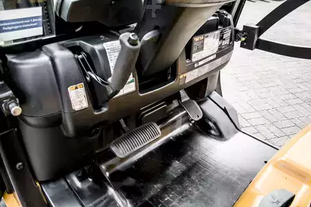 Wózki gazowe 2020  Yale GLP30 2020 Drehgerät Freihub Triplex (12)