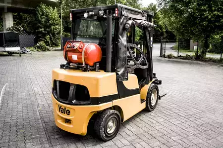 Wózki gazowe 2020  Yale GLP30 2020 Drehgerät Freihub Triplex (5)