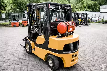 Wózki gazowe 2020  Yale GLP30 2020 Drehgerät Freihub Triplex (6)