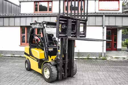 LPG VZV 2020  Yale GLP35 STVZO 3500KG Seitenscheiber (21)